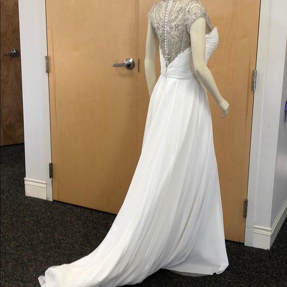 Ivory / silver formal with train size 10 - Picture 7 of 8